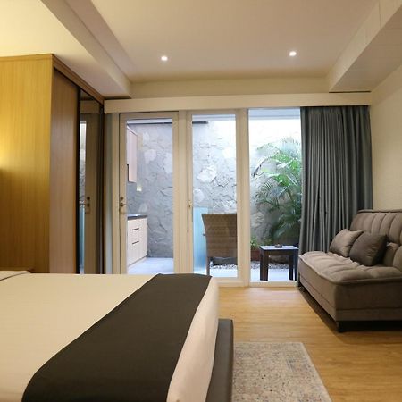 Treehouse Suites - Boutique Serviced Apartment Cakarta Dış mekan fotoğraf
